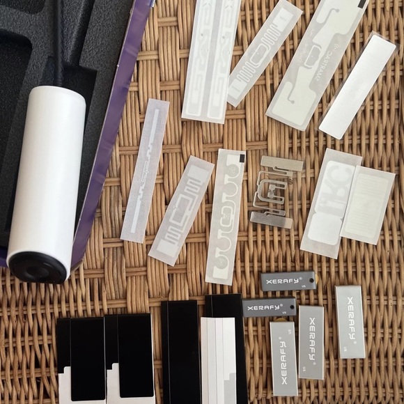 SOLDGearEye UHF RFID Reader Equipment Tracker New Cameras Sony Canon Retail $362 - Picture 7 of 11